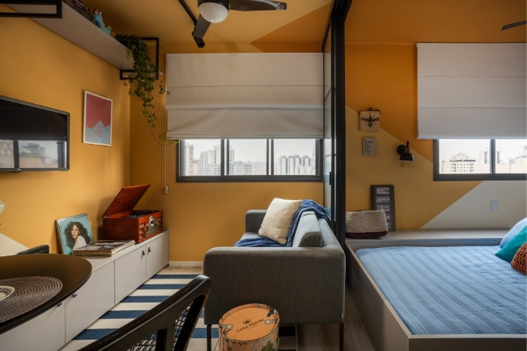 Sala de apartamento de 25 m² após passar por reforma