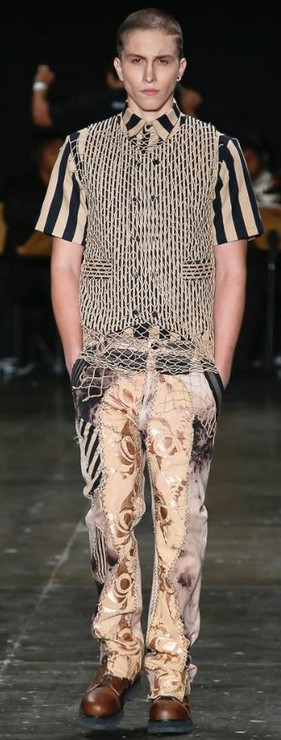 Visual Estiloso e conceitual - Moda Mascuçina João Pimenta desfila coleção na SPFW