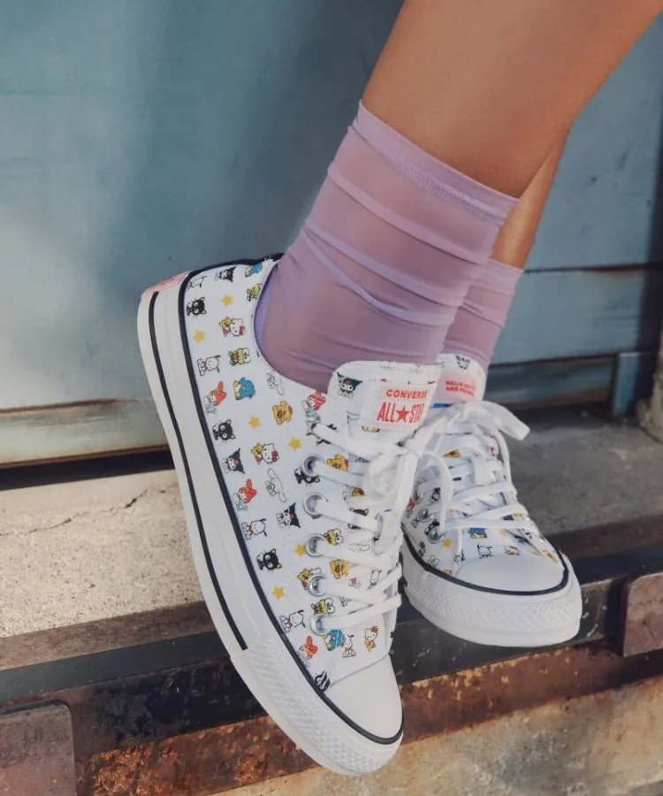 Tênis branco da collab Converse x Hello Kitty® And Friends