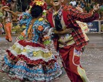  Moda Junina Vestidos, noivas caipiras e trajes masculinos para quadrilhas e festas de São João
