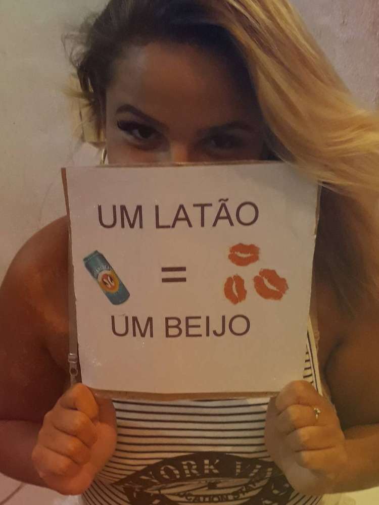 Opção de plaquinhas para look de Carnaval