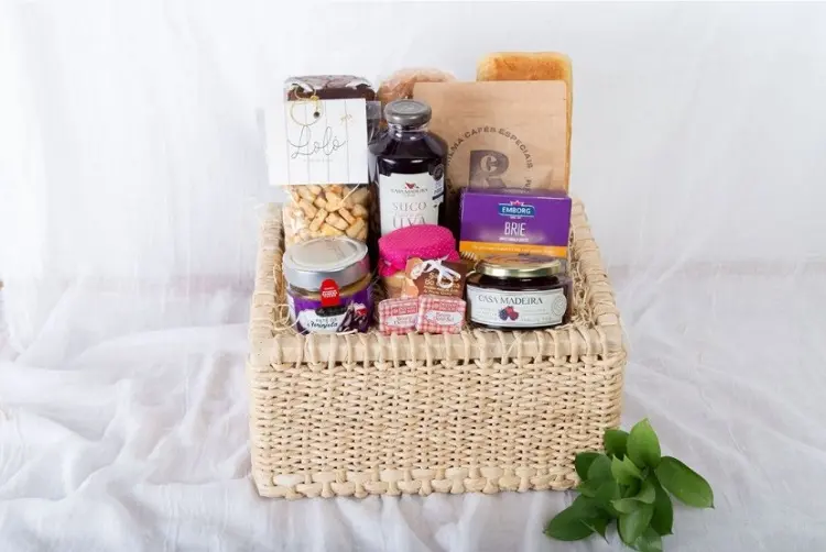 cesta de Natal com produtos caseiros