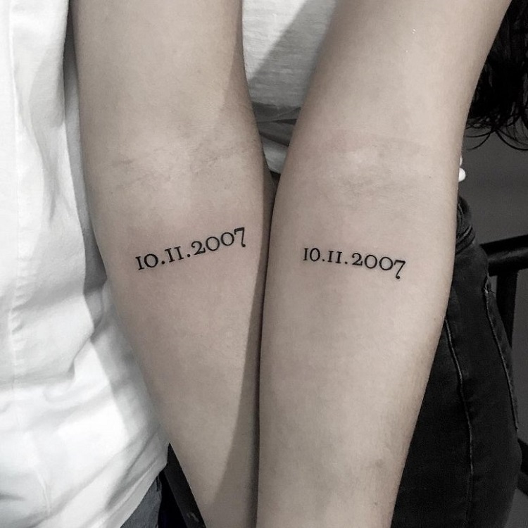 tattoo com data combinando