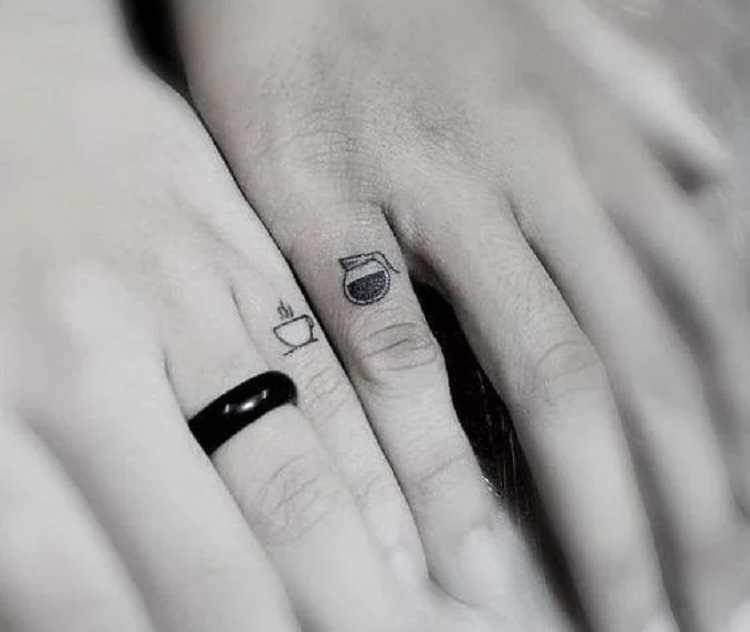 tattoo de café em casal