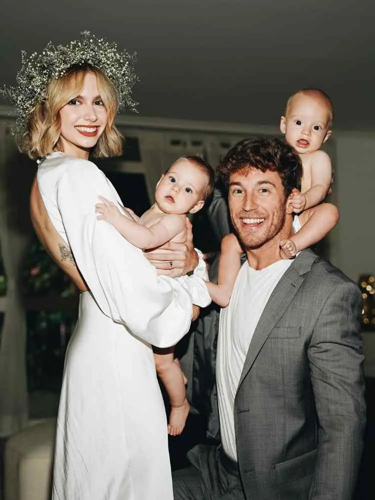 Penteado e maquiagem de Isa Scherer em seu casamento no mês de maio de 2023, o mês das noivas. Foto de sua família