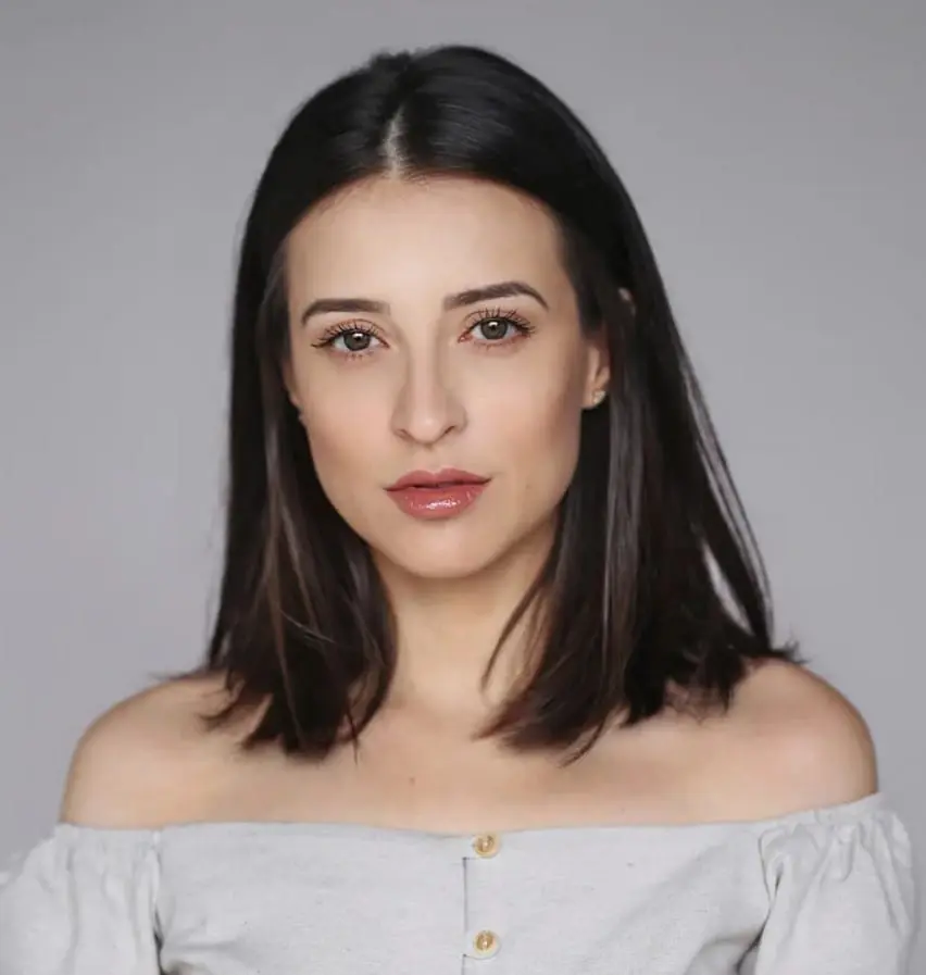 Depois o cabelo de Barbara Alcântara