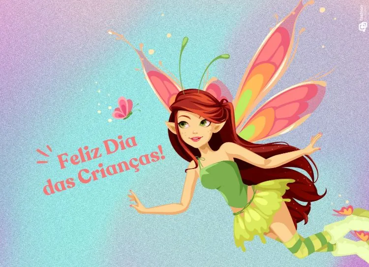 O cartão apresenta uma fada sorridente com longos cabelos ruivos e orelhas pontudas. Ela veste um top verde e uma saia de folhas. Suas asas são grandes e coloridas em tons de rosa e laranja. Ao redor dela, há detalhes brilhantes e uma pequena borboleta rosa. À esquerda, a mensagem "Feliz Dia das Crianças!" está escrita em letras rosa. O fundo é azul claro com um efeito cintilante, criando uma atmosfera mágica e encantadora.


