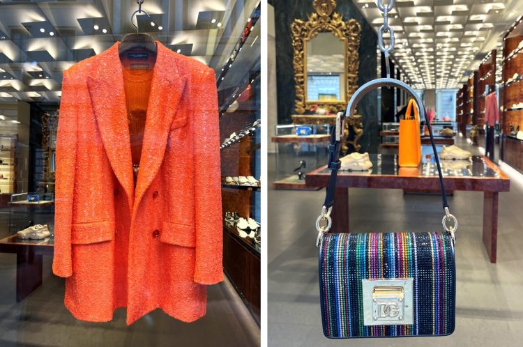 vitrines de Milão, Dolce&Gabbana, blazer em paetês laranja, bolsa arco-íris Vitrines de Milão com blazer em micro Paetês laranja bem como bolsa arco-irís ambos vitrine Dolce&Gabbana.