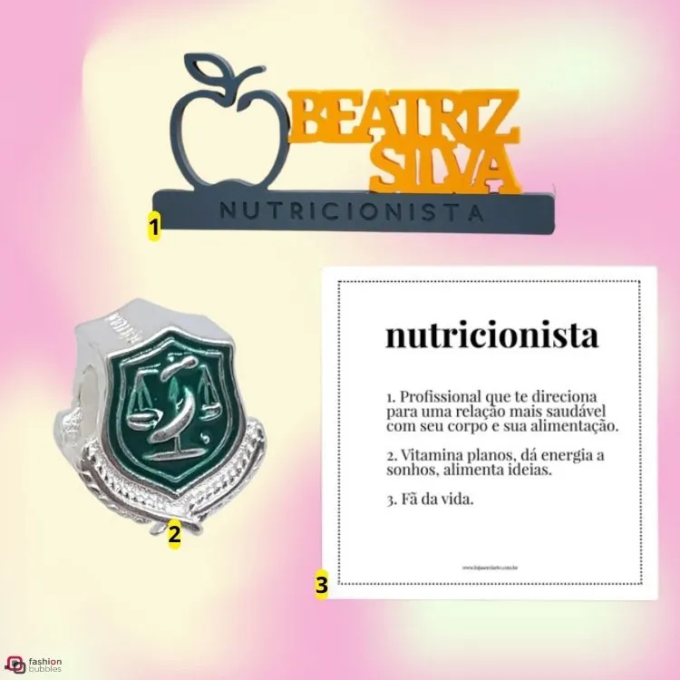 Montagem de fundo roxo e amarelo com opções de presentes para o Dia do Nutricionista: enfeite de mesa personalizado, berloque e quadro sobre a definição de "nutricionista"