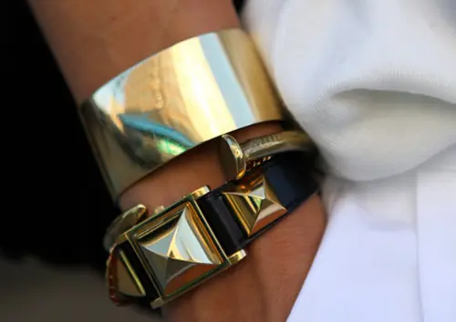 mix pulseiras 2 450x318 Acessórios Braceletes e mix de pulseiras que valorizaram qualquer produção fotos