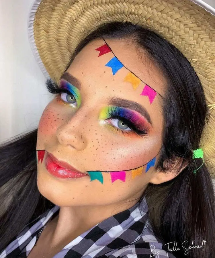 Make junina com bandeirinhas e sombra colorida