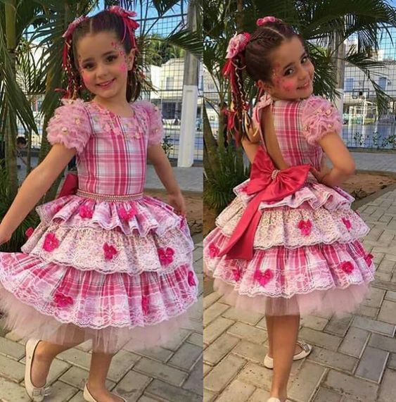 duas fotos de menina posando com vestido rosa de festa junina