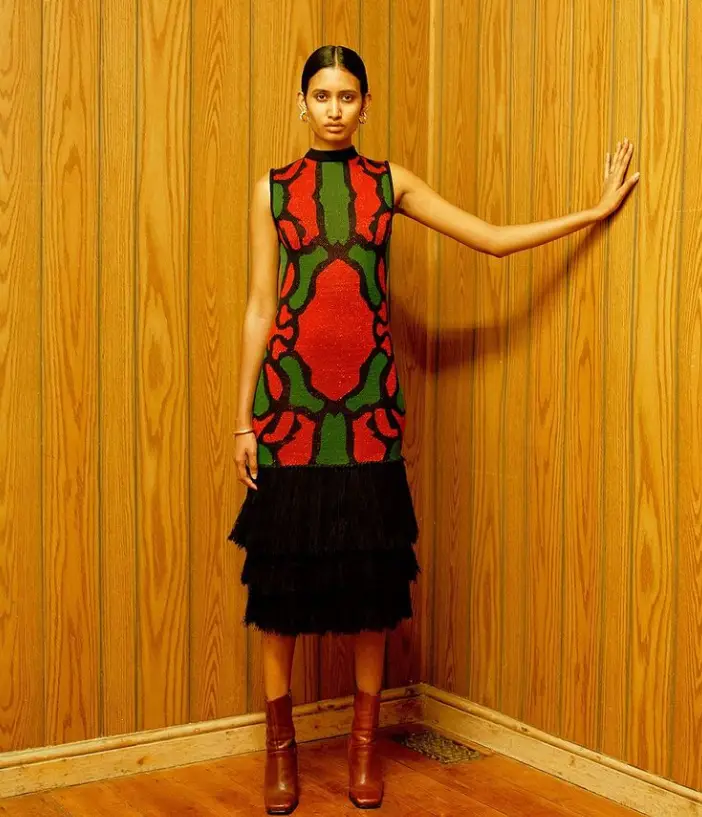 Vestido estampado sem mangas com franjas da Lukhanyo Mdingi