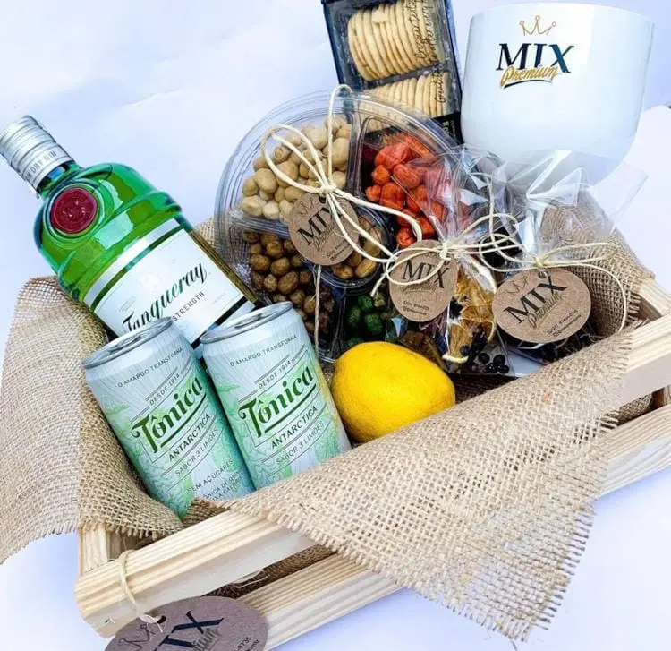 cesta de natal de drink com gin