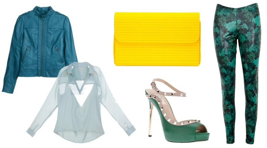 Calça verde estampada, jaqueta e sapato verdes, camisa branca e clutch amarela.