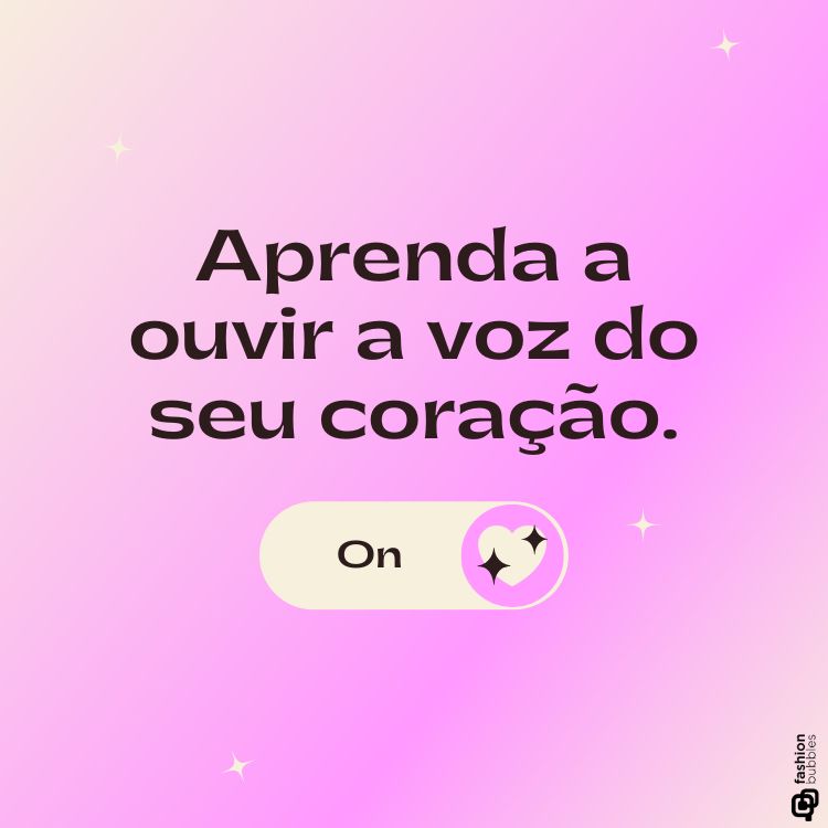 Imagem com fundo degradê em tons de rosa e lilás, decorada com pequenas estrelas brilhantes. Texto central em preto diz: “Aprenda a ouvir a voz do seu coração.” Design motivacional, ideal para compartilhar frases de amor-próprio e inspiração pessoal.