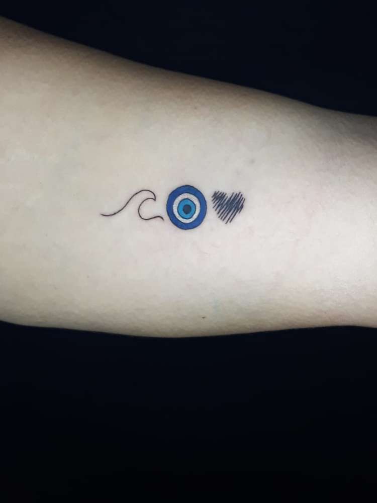 Opção de tatuagem de olho grego