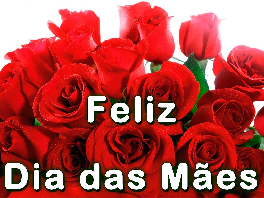 Foto de buquê de rosas com frase "Feliz Dia das Mães" em branco.