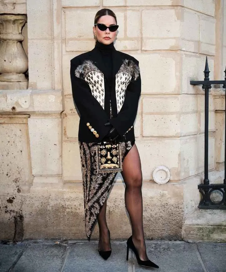 Ana Paula Carneiro prestigia desfile de Alta-Costura da Schiaparelli em Paris 