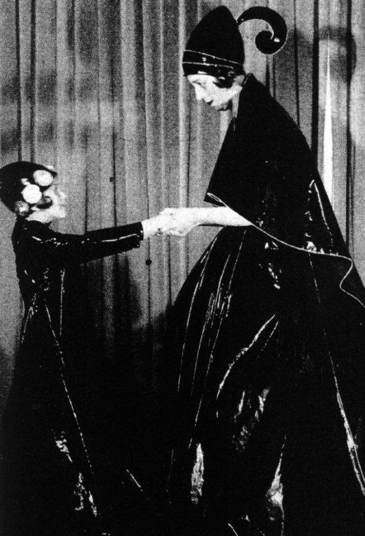 Foto de Jeanne Lanvin e sua filha que inspirou a criação do logo da marca.