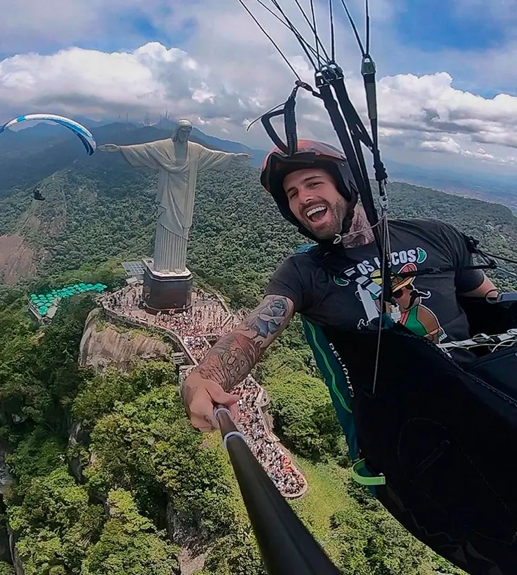 Claudinho Matos esportes radicais no Cristo Redentor Ilha Record Claudinho Matos esportes radicais