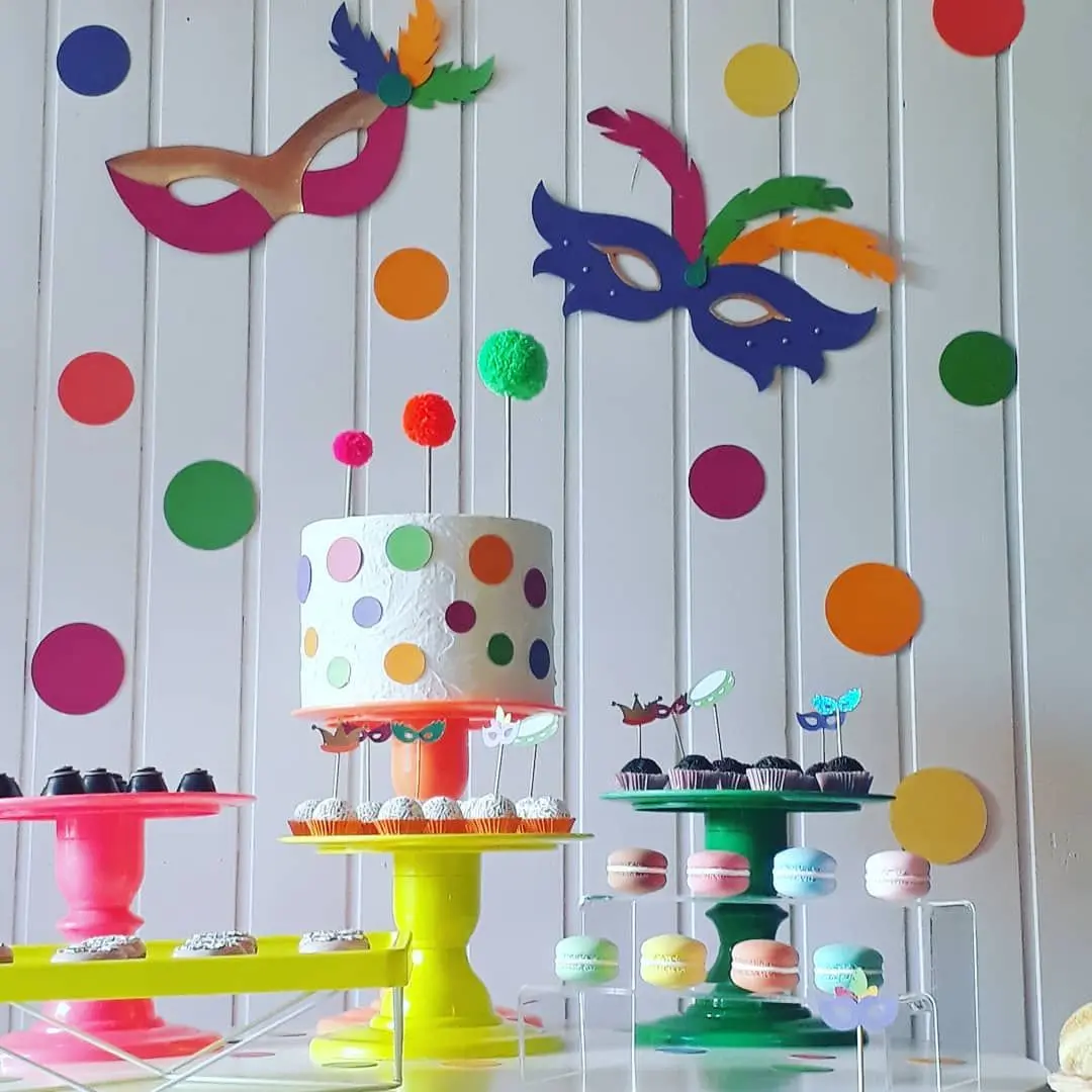 Decoração de Carnaval em casa, 2021.