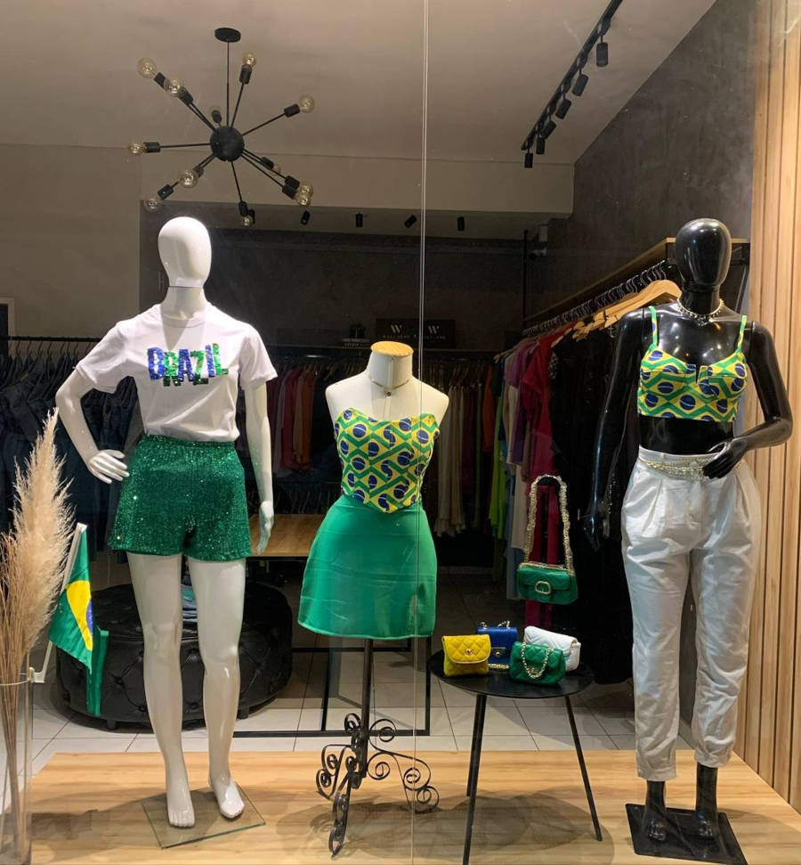 Croppes com bandeiras do Brasil.