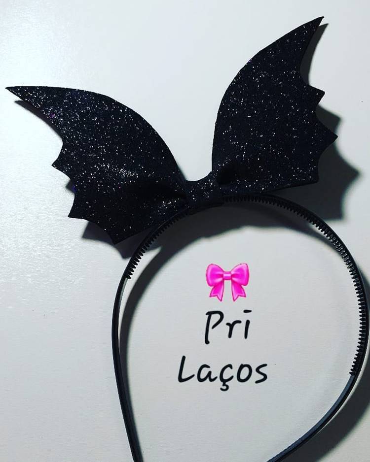 Foto de tiara de morcego para o Haloween.