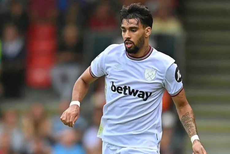 Lucas Paquetá em partida com a camisa do West Ham