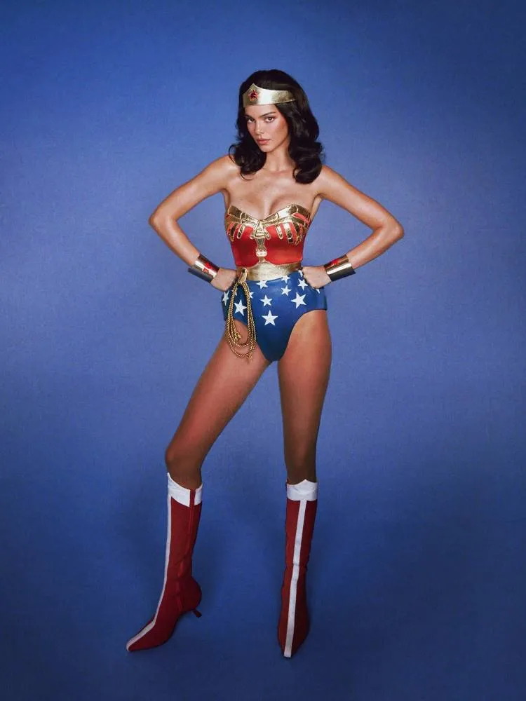 Kendall Jenner de mulher maravilha
