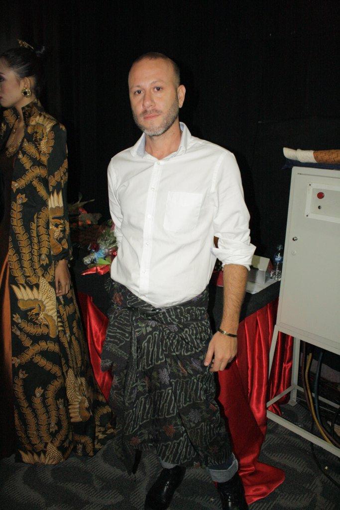 Samuel Cirnansck foi o único brasileiro convidado para desfilar neste ano na Indonésia Fashion Week54.