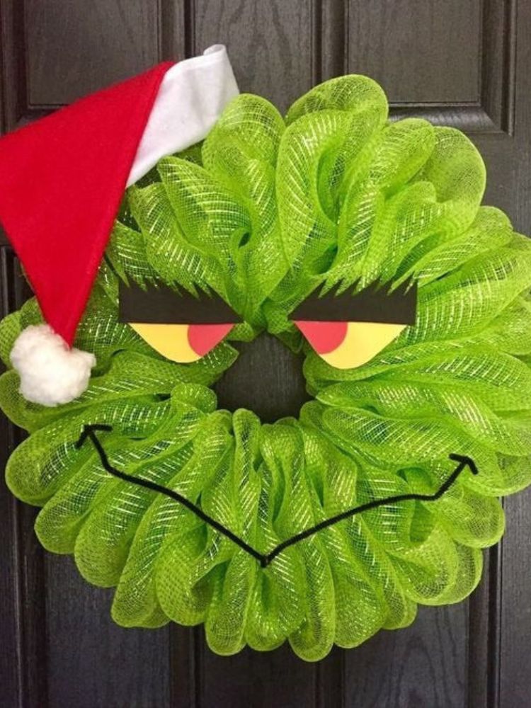 Guirlanda verde imitando o Grinch