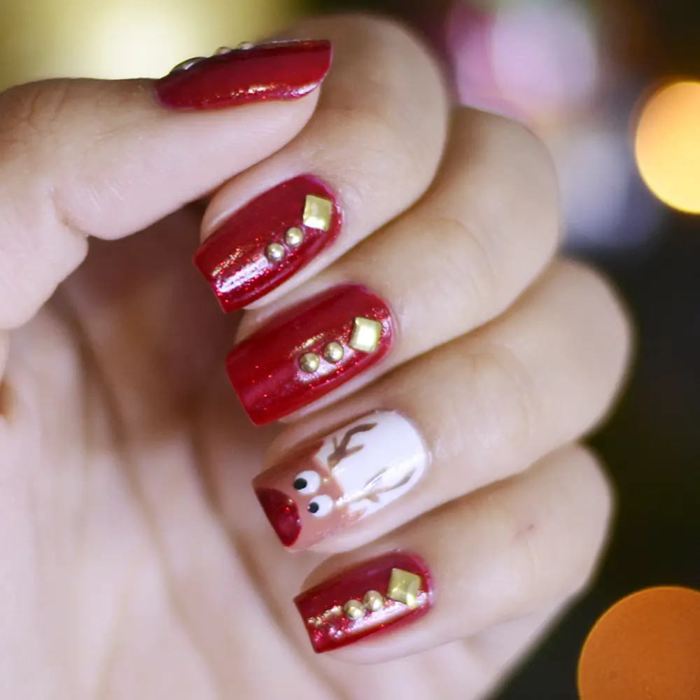 Desenho de Henna de papai Noel misturada com pedras.