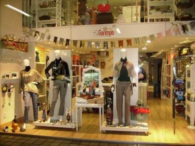 Vitrine decorada de São João