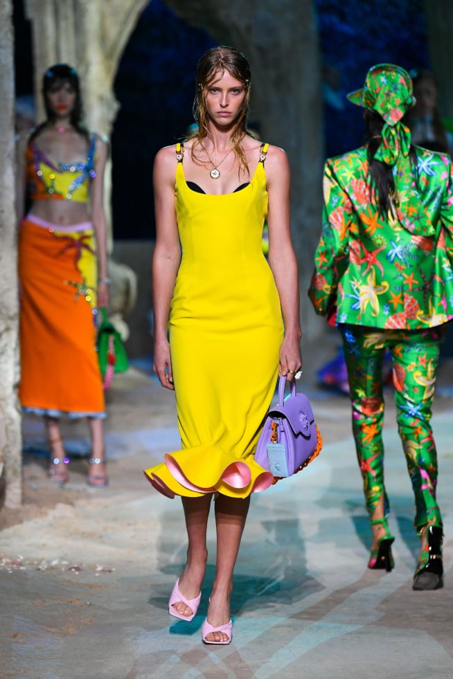 amarelo versace