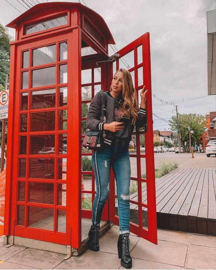 Foto Tumblr na cabine de telefone britânica