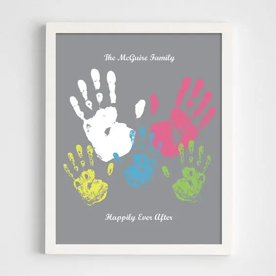 Quadro com mãos mais colorido