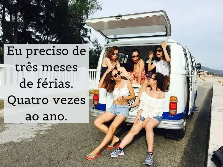 foto de amigas em uma van com mensagem de viagem