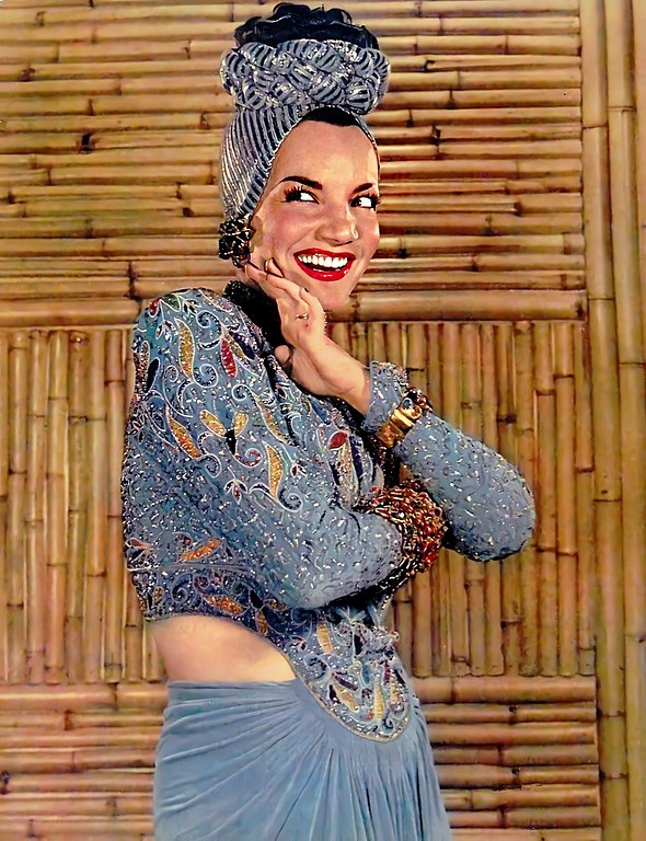 Foto de Carmen Miranda publicada no jornal New York Sunday, em 1941.