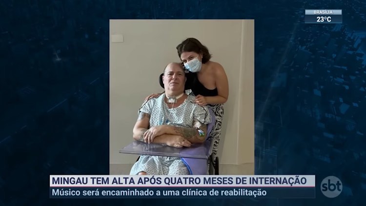 Mingau recebe alta de hospital.