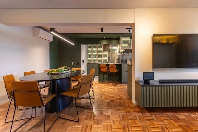 Sala de jantar integrada com sala de estar
