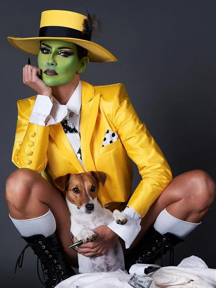 Deborah Secco com fantasia i"O Máskara" para o Halloween Sephora 2023