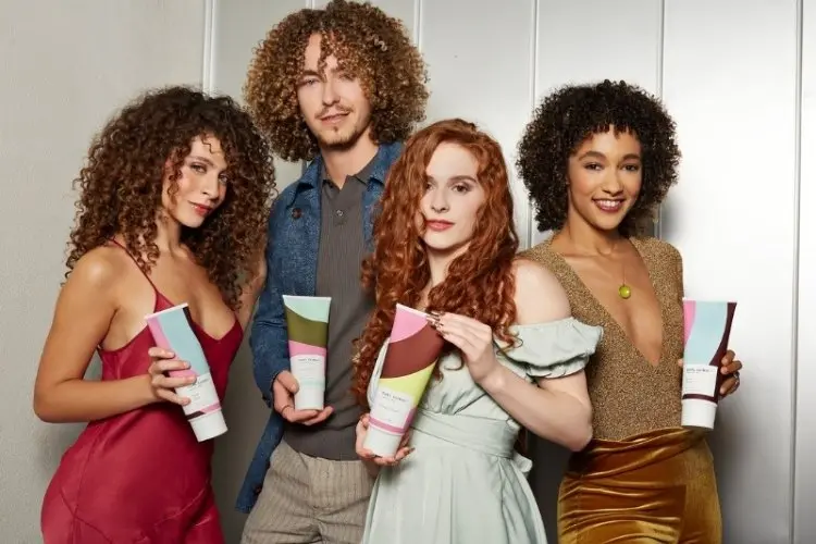 Linha Curl Clinic Plus, um dos lançamentos de beleza de junho de 2026