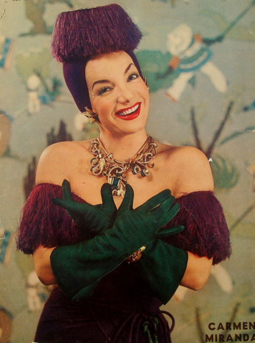 Foto de Carmen Miranda publicada pelo New York Sunday News, em 1943. 