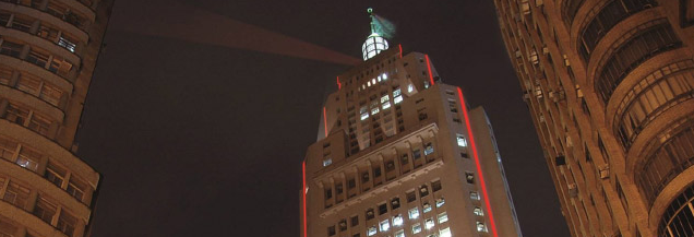 Foto do Farol Santander em São Paulo