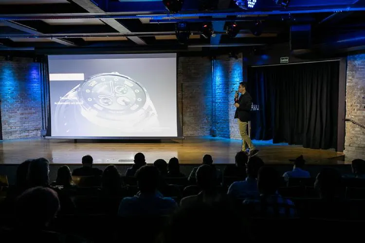 Murillo Marques Neto, Gerente de Produtos da HUAWEI CBG Brasil em auditório