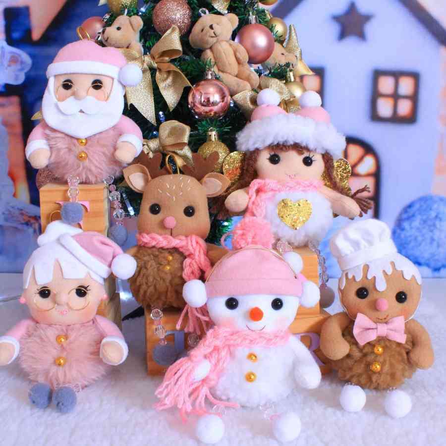 Foto de enfeites de feltro decorativos de Natal.