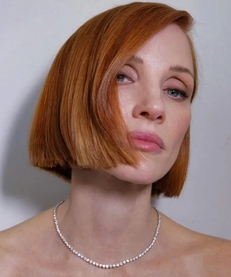Corte chanel clássico da atriz Jessica Chastain