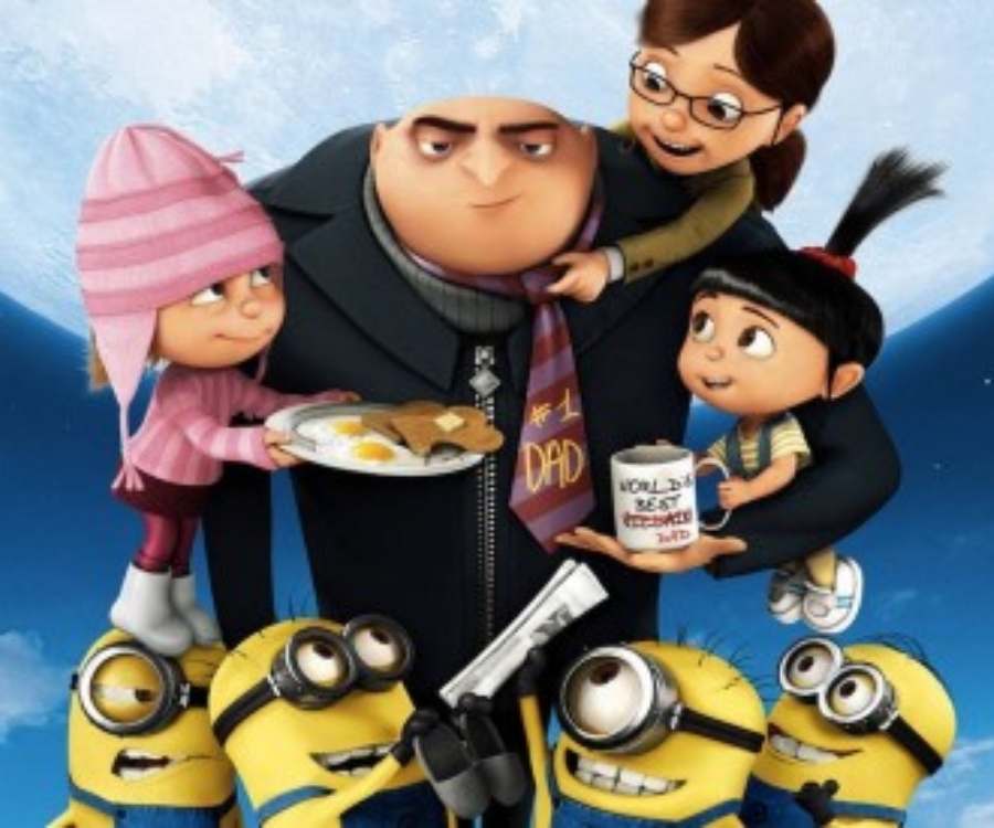 Personagens animados do filme "Meu Malvado Favorito 2" se abraçando.
