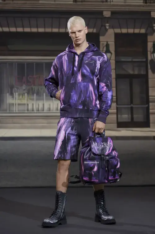 Casaco moletom com bermuda Moschino